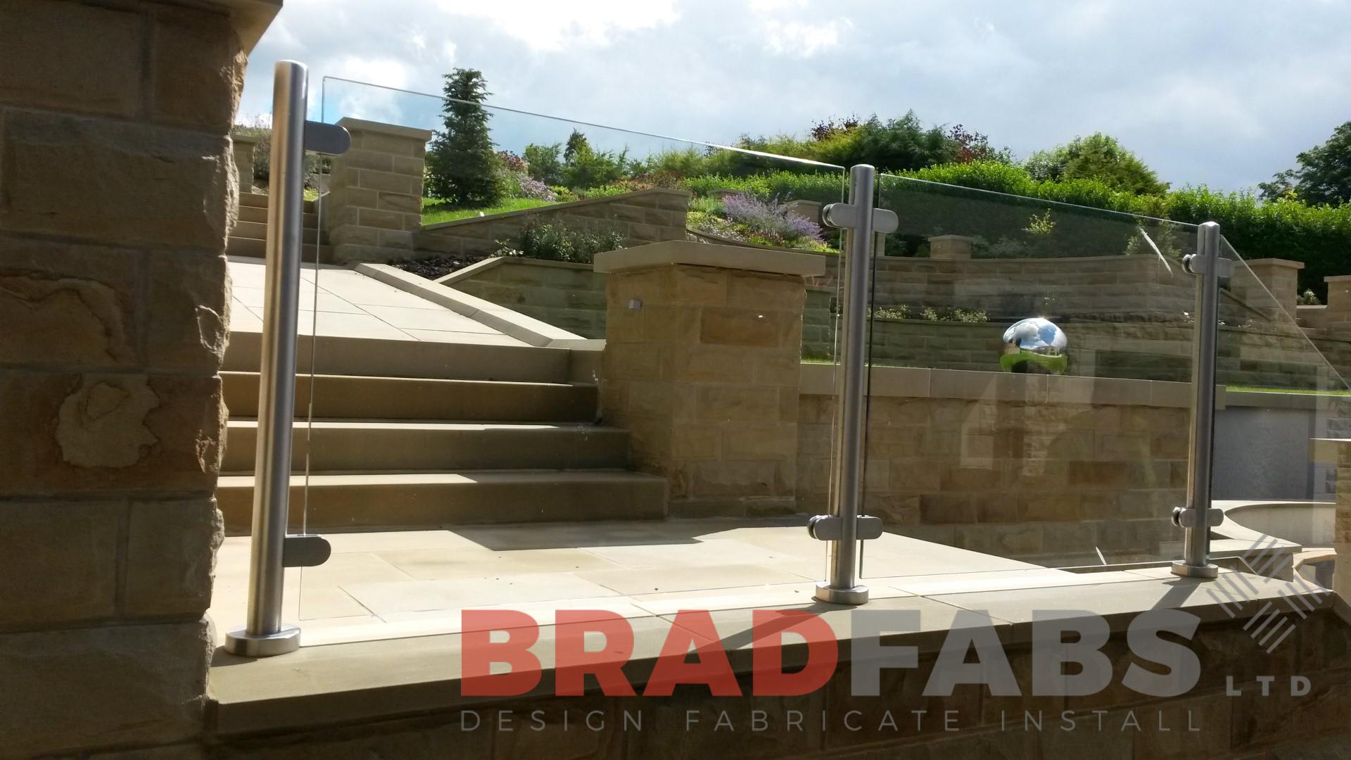 Stainless steel and tinted glass balustrade