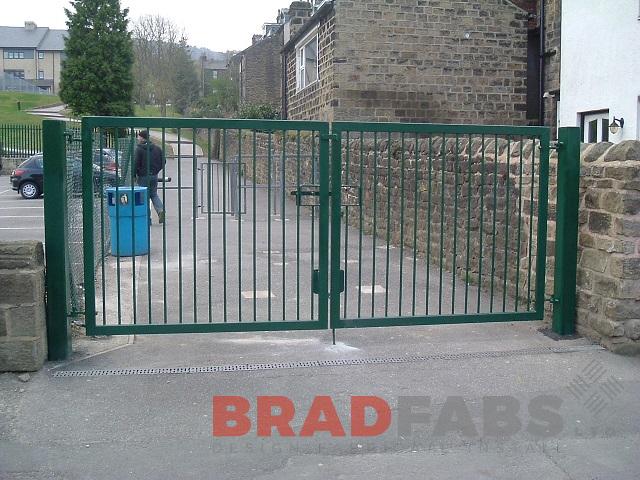School gates, bradfabs, mild steel and galvanised gates 
